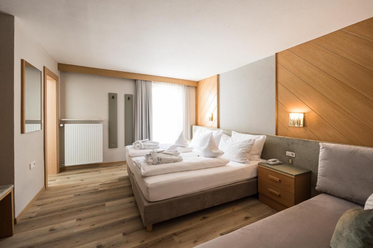 Hotel Alpenjuwel Melago Esterno foto